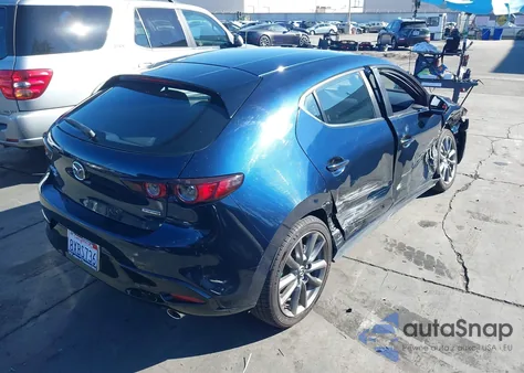 2021 Mazda Mazda3 Preferred z USA, uszkodzony, nr VIN JM1BPBLL5M1345319